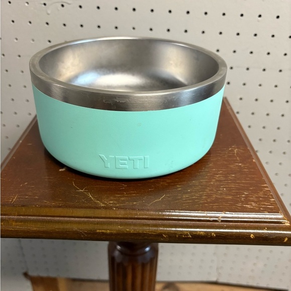 YETI Boomer 4 QT Stainless Steel Pet Bowl - Picture 3 of 8